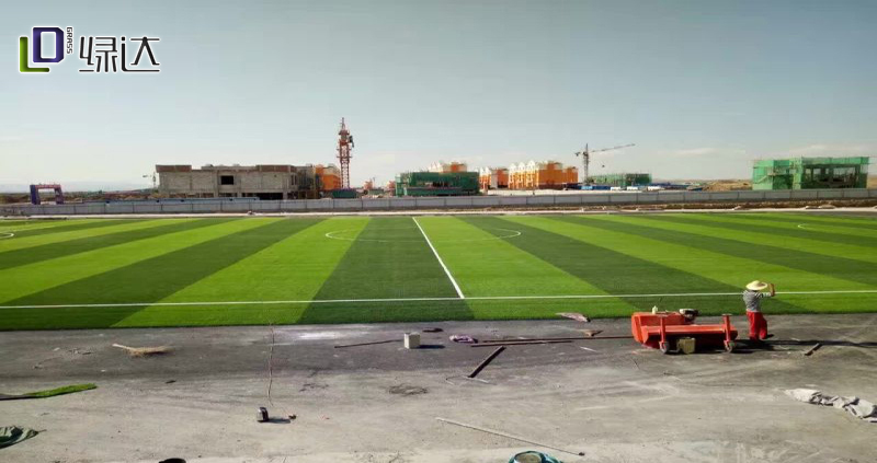 河南登封第一高级中学人造草坪足球场